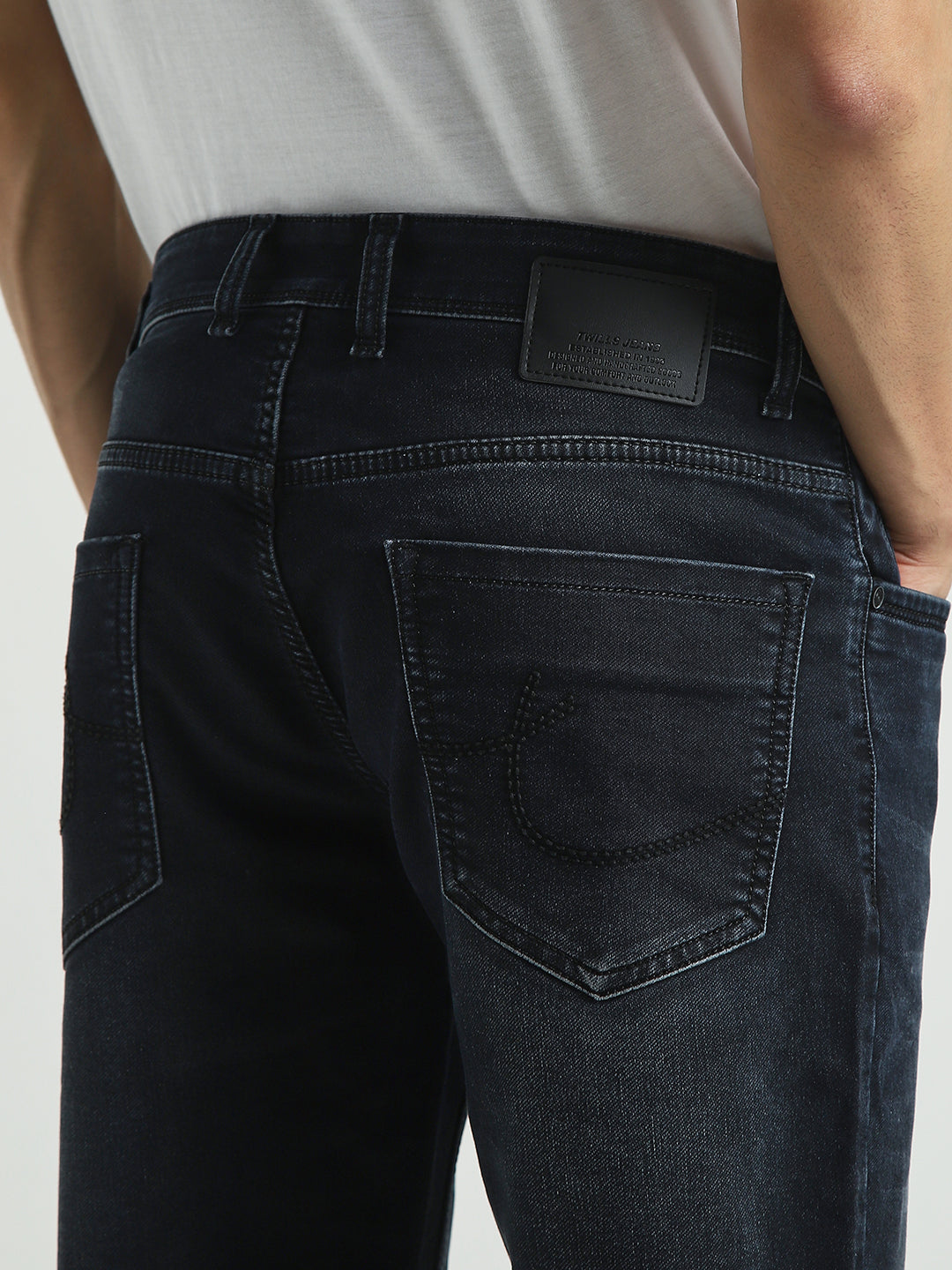 Men’s Black Straight Fit  Jeans