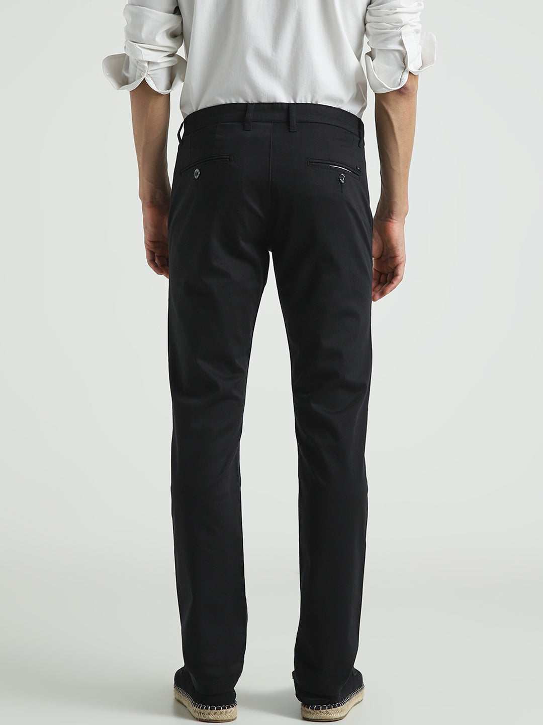 Black Solid Slim Fit Trouser