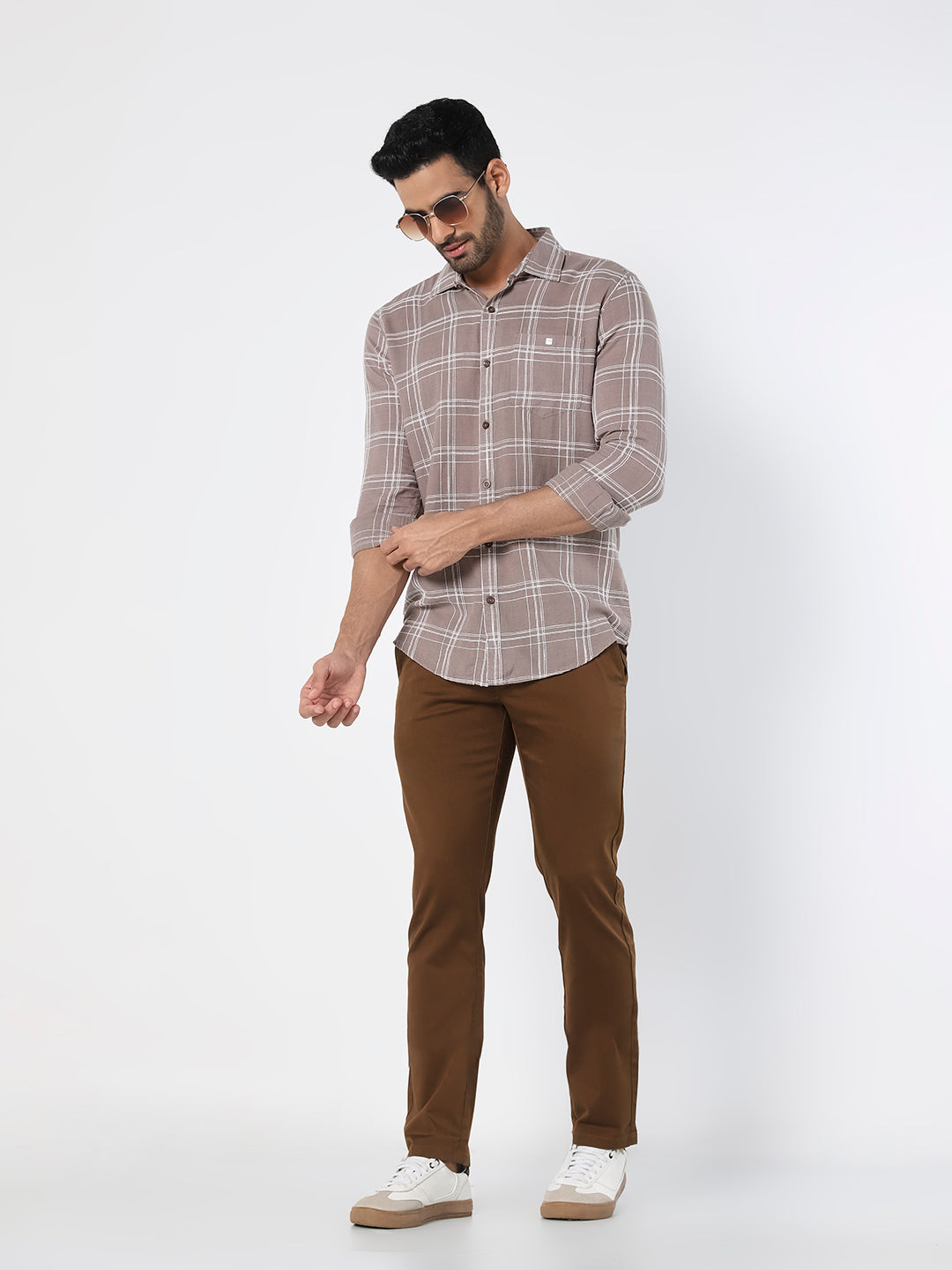 Brown Solid Slim Fit Trouser