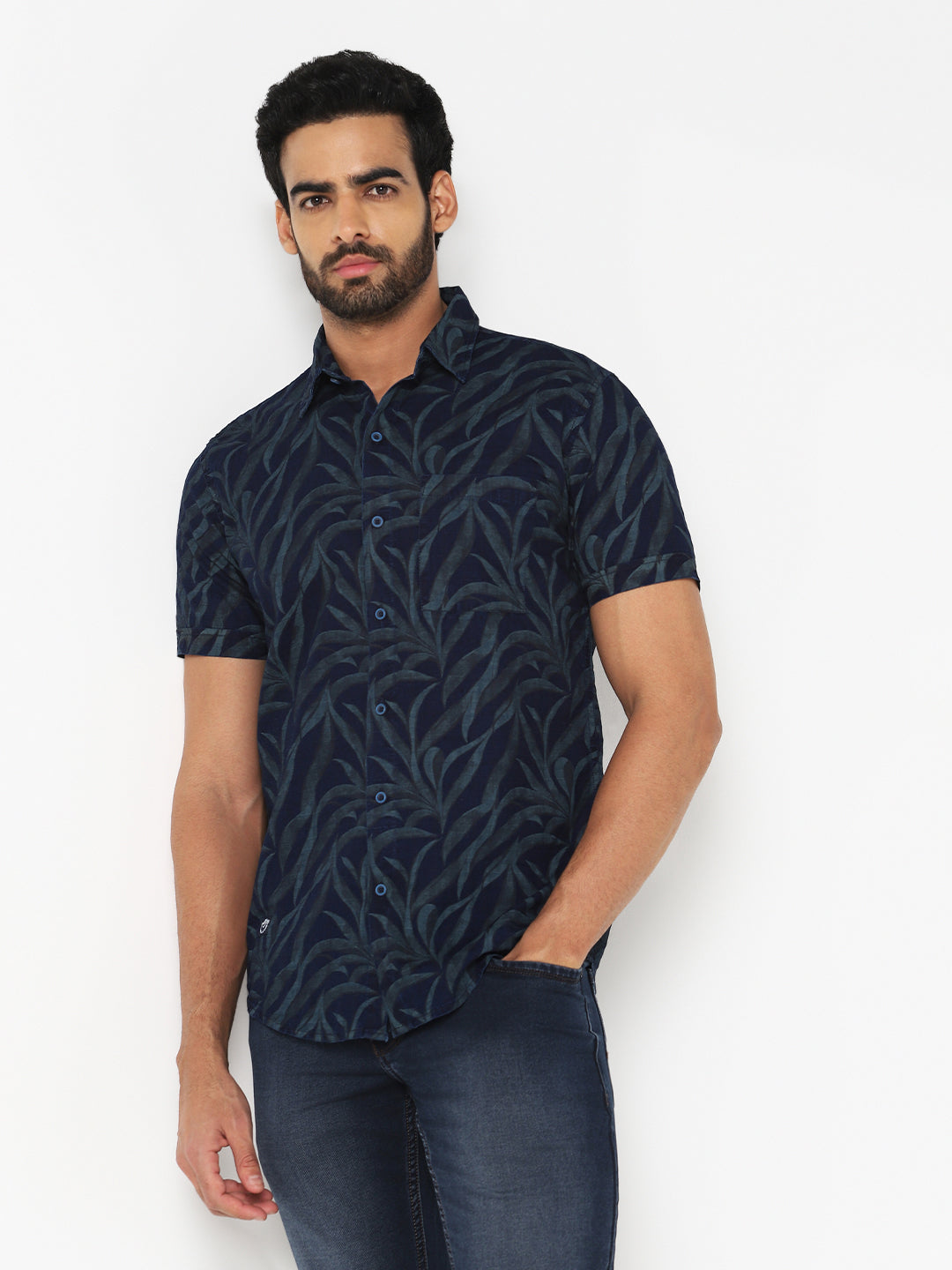 Men Navy Blue Leaf Print Casual Shirt