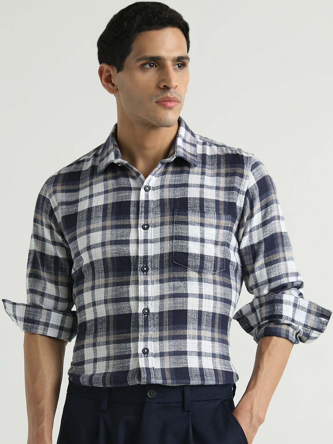 Men Grey Blue Checked Relaxed Fit Shirt