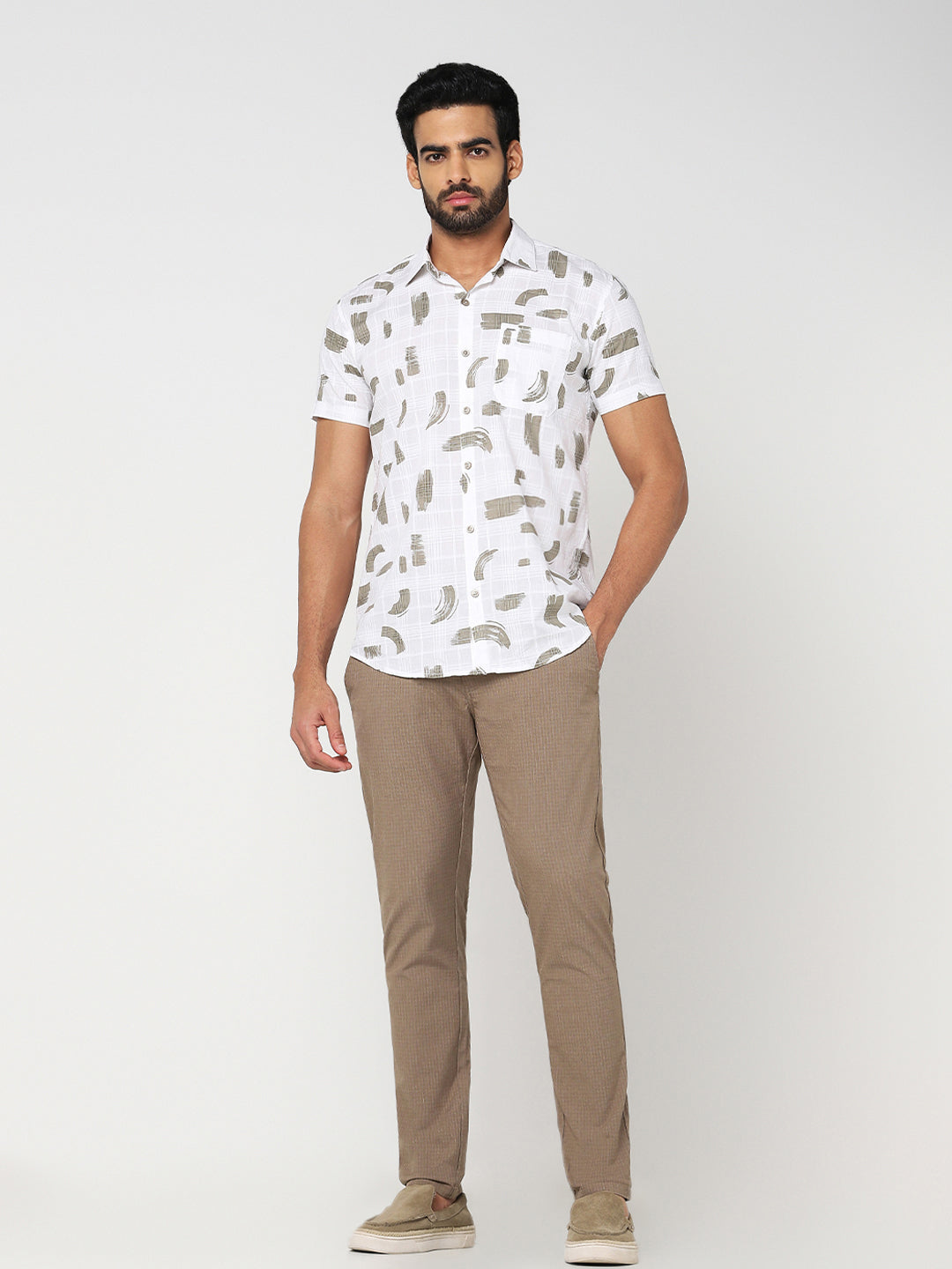 Men’s Beige Textured Slim Fit Trouser