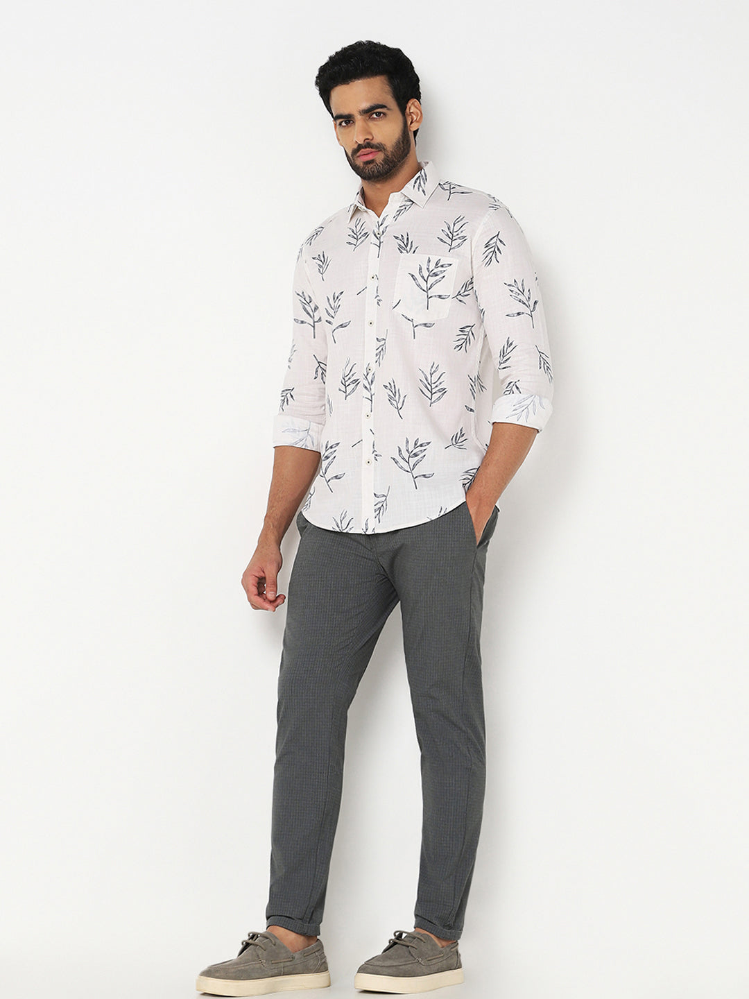 Men’s Grey Textured Slim Fit Trouser