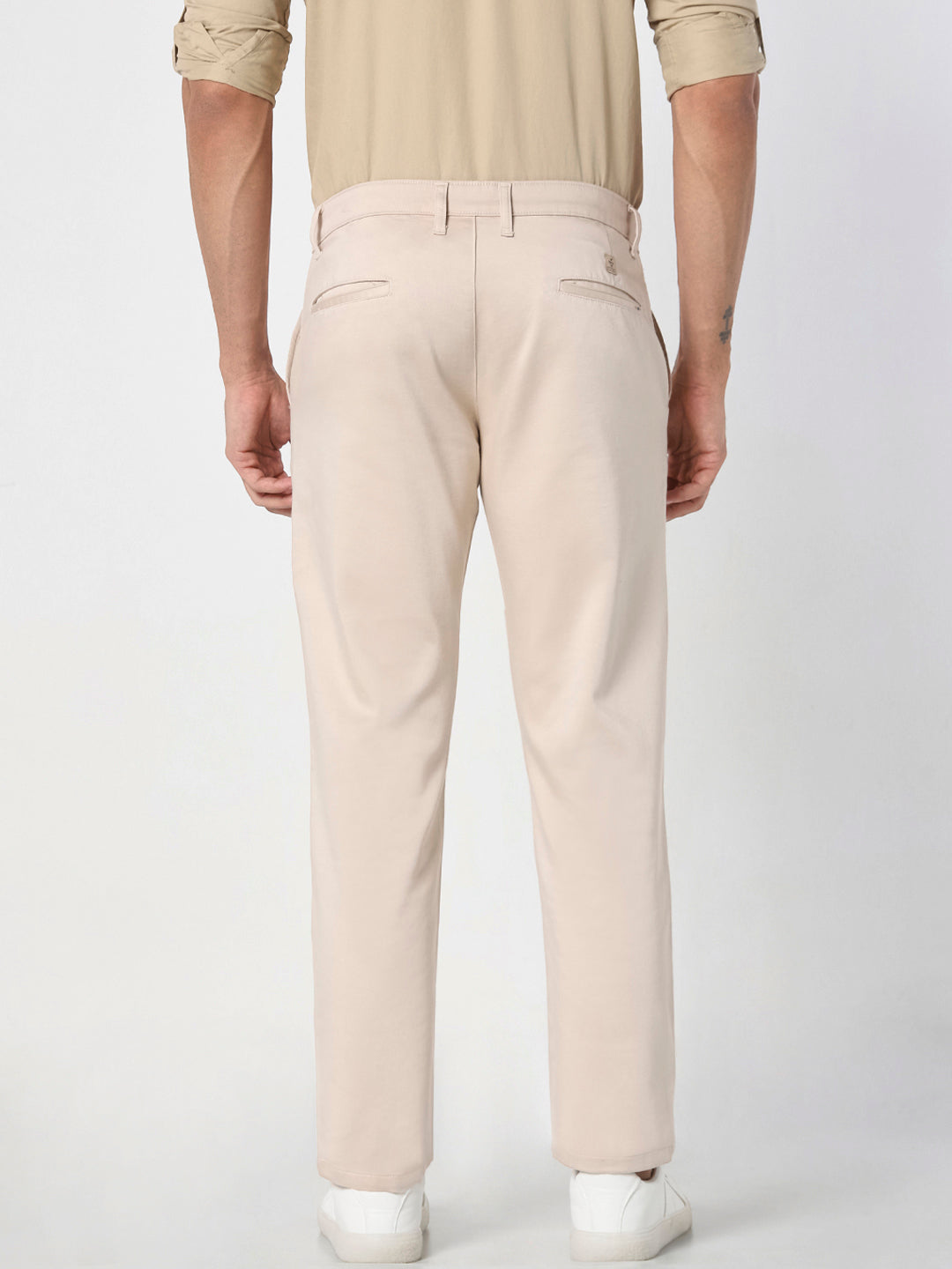 Men’s Cream Solid Straight Fit Chino