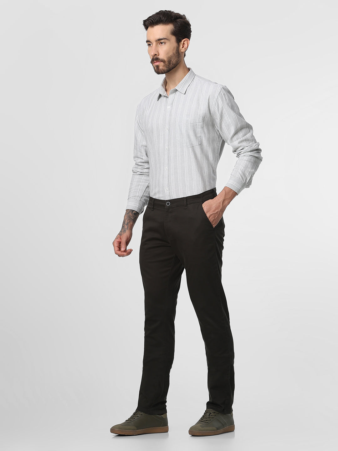 Brown Solid Slimfit Trouser